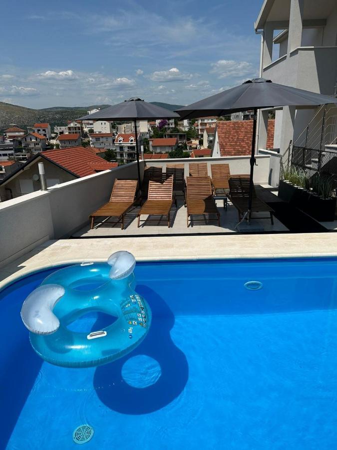 Villa Milena-With A Pool تروغير المظهر الخارجي الصورة