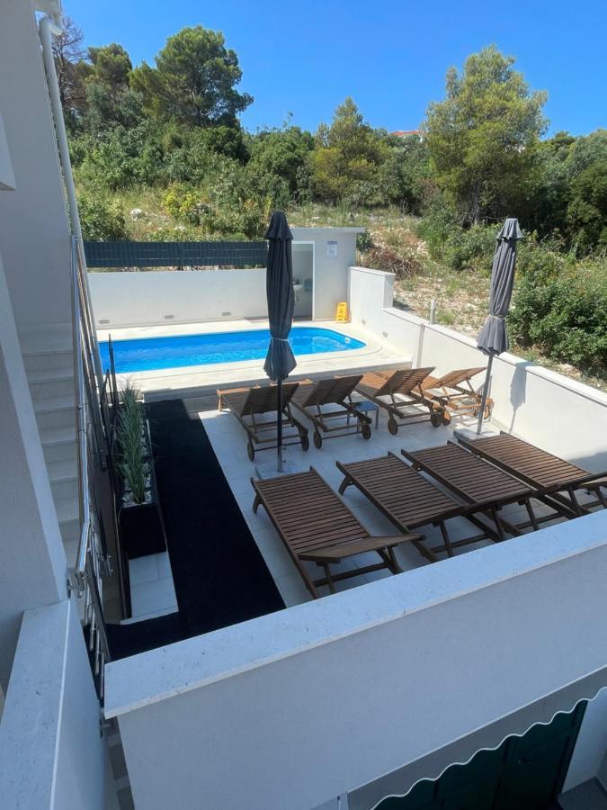 Villa Milena-With A Pool تروغير المظهر الخارجي الصورة