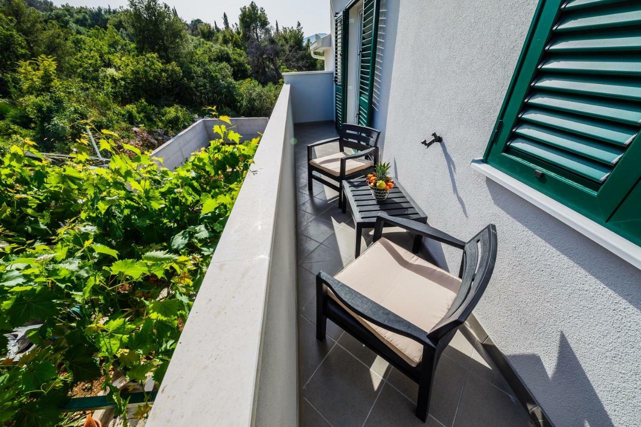 Villa Milena-With A Pool تروغير المظهر الخارجي الصورة
